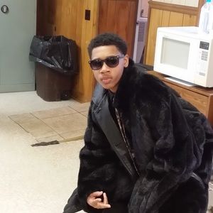 Meet your Posher, Lacy